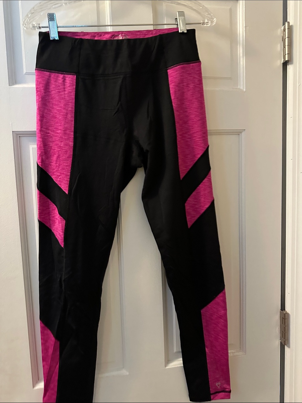Betsey Johnson Black and Hot Pink Colorblock Leggings gym wear